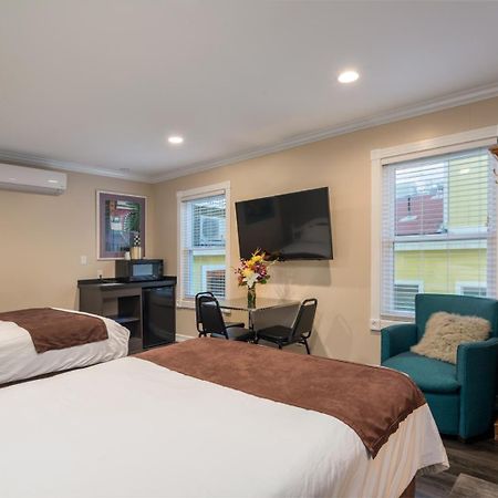 Glenmore Plaza Hotel Avalon Dış mekan fotoğraf