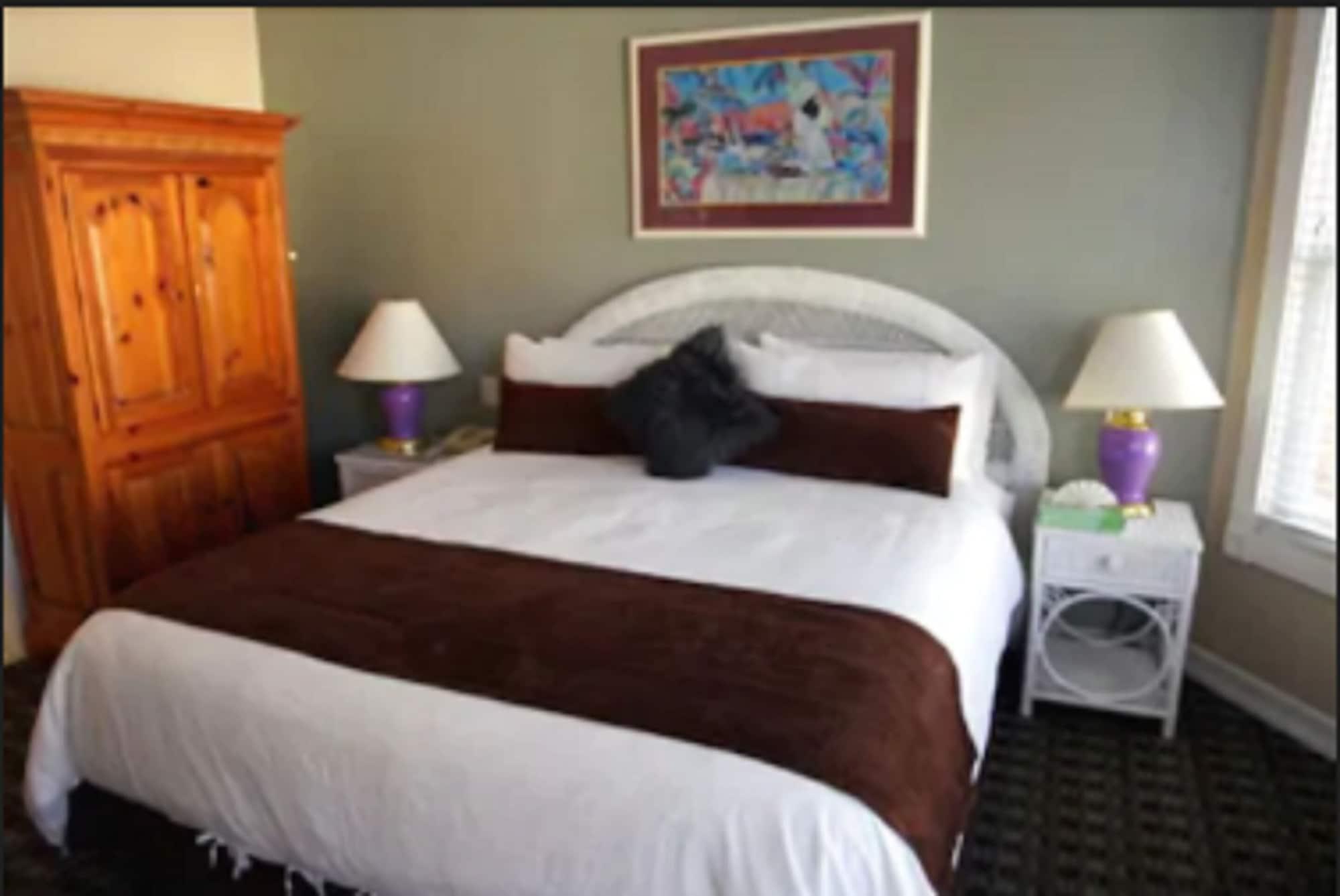 Glenmore Plaza Hotel Avalon Dış mekan fotoğraf