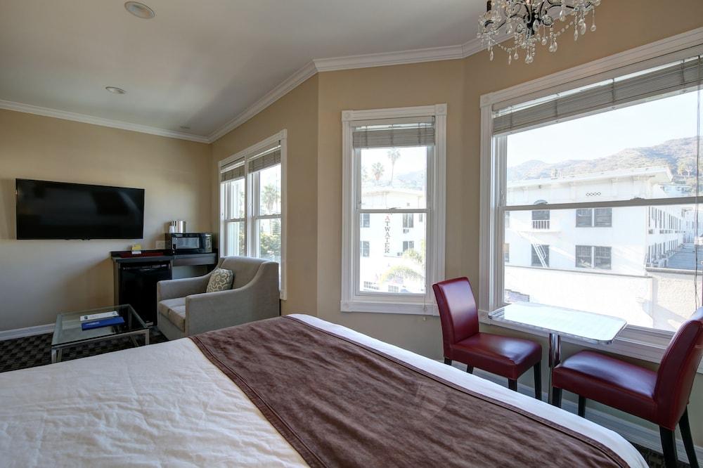 Glenmore Plaza Hotel Avalon Dış mekan fotoğraf