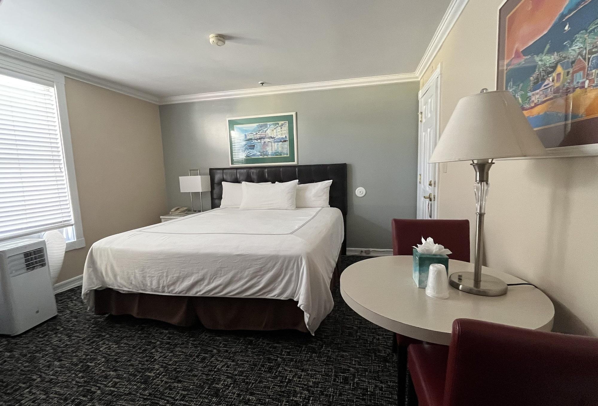 Glenmore Plaza Hotel Avalon Dış mekan fotoğraf