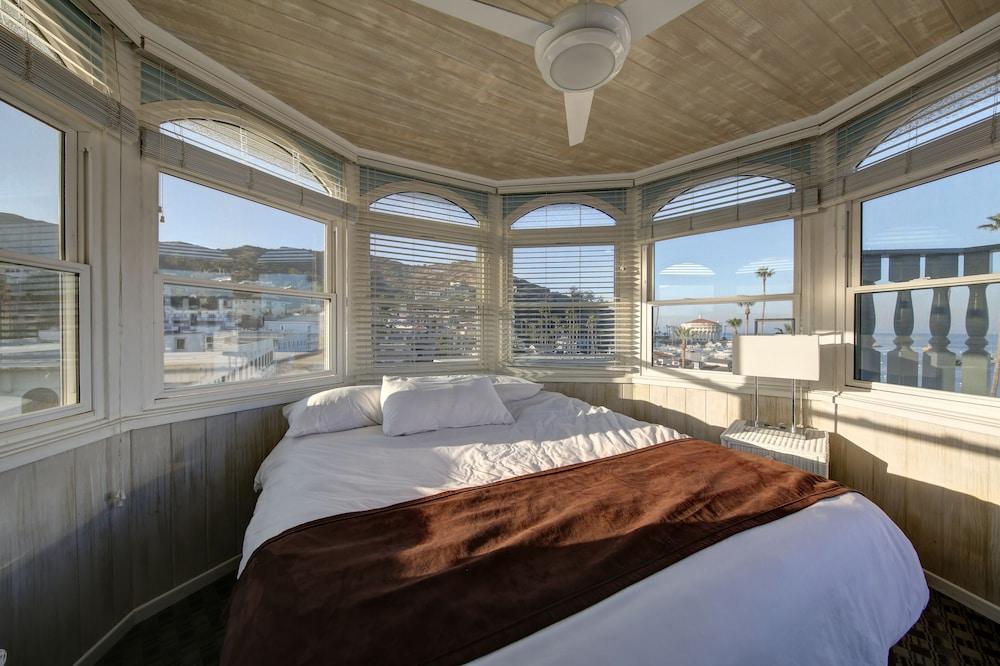 Glenmore Plaza Hotel Avalon Dış mekan fotoğraf