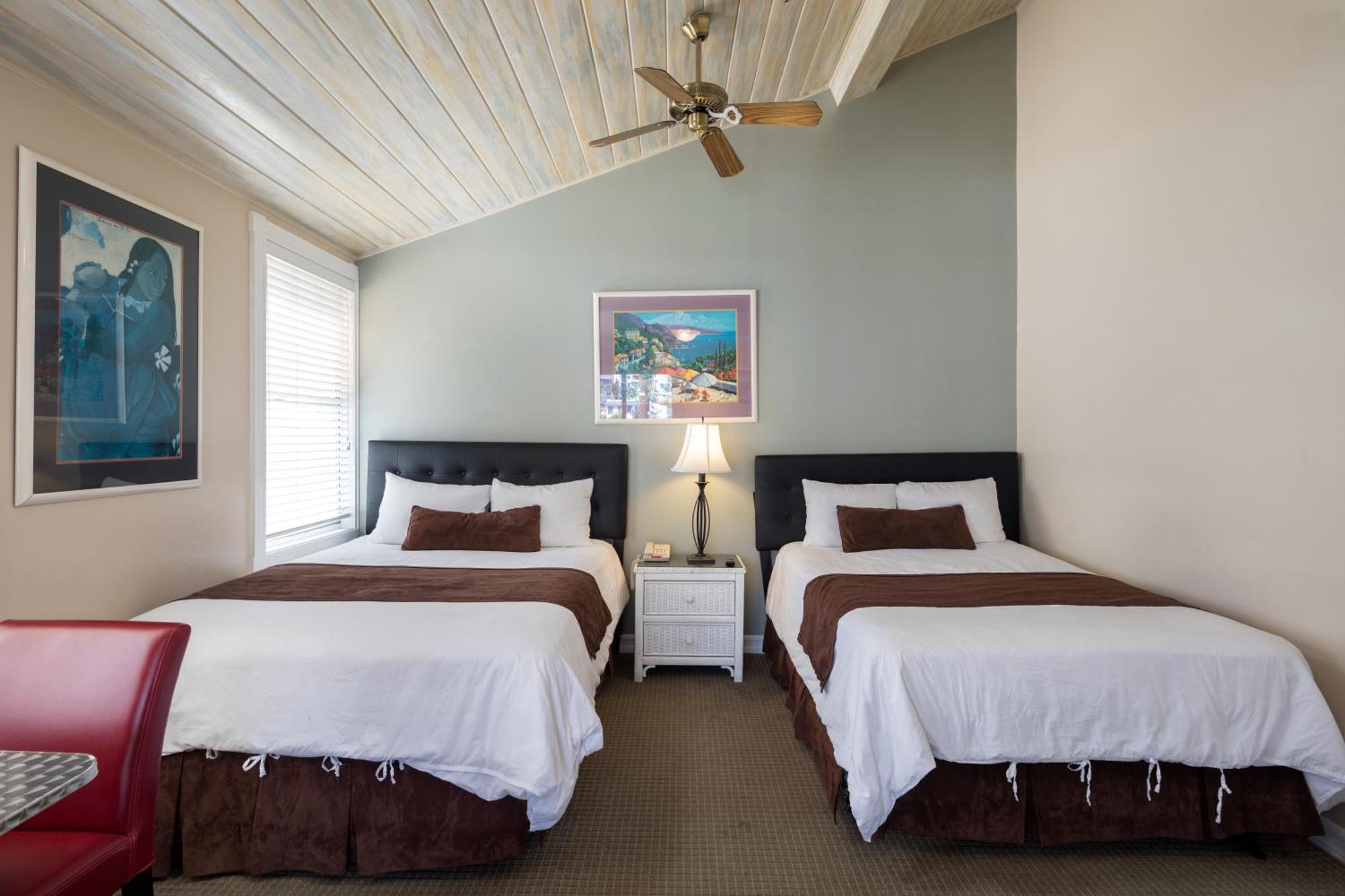 Glenmore Plaza Hotel Avalon Dış mekan fotoğraf