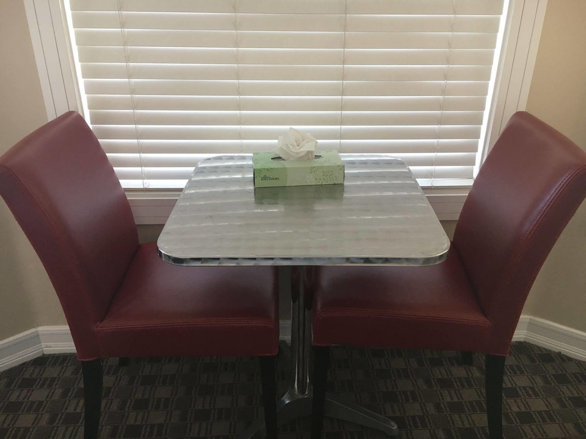 Glenmore Plaza Hotel Avalon Dış mekan fotoğraf